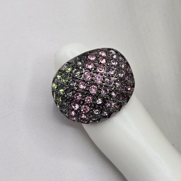 Swarovski Crystal Elements Gunmetal Statement Ring Pink Green Size 7 Prom - Picture 9 of 10